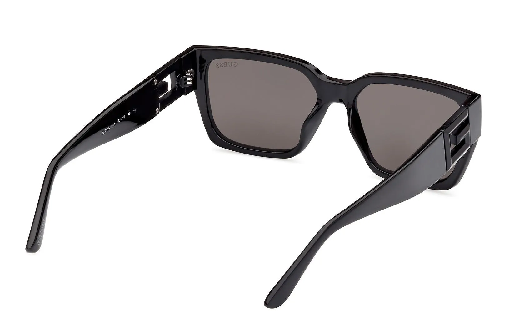 Guess GU7916 01A